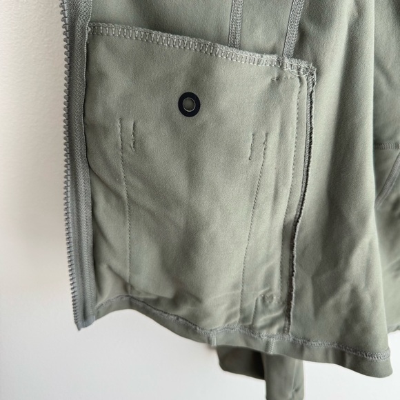 QUEENIEKE Running Jacket is Cottony-Soft with Full Zip Slim Fit Size L - Picture 8 of 13